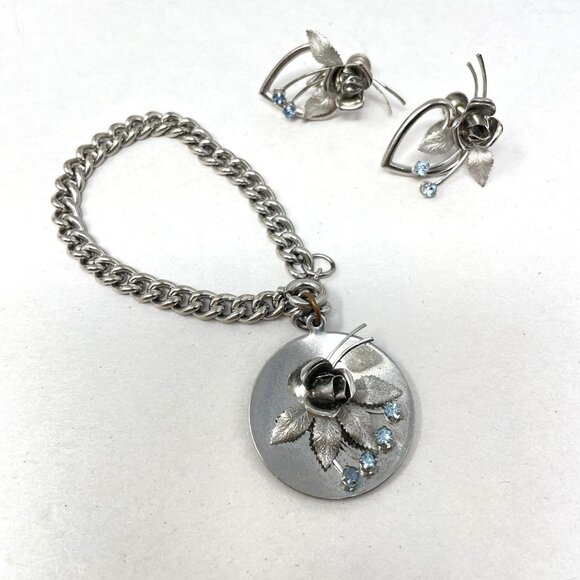 Vintage Karu Arke Floral Bracelet & Earrings Set Silver Tone Blue Rhinestones - Picture 1 of 12